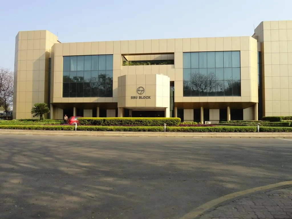 EPC Facade Work for SBU Building, hazira. - image 1