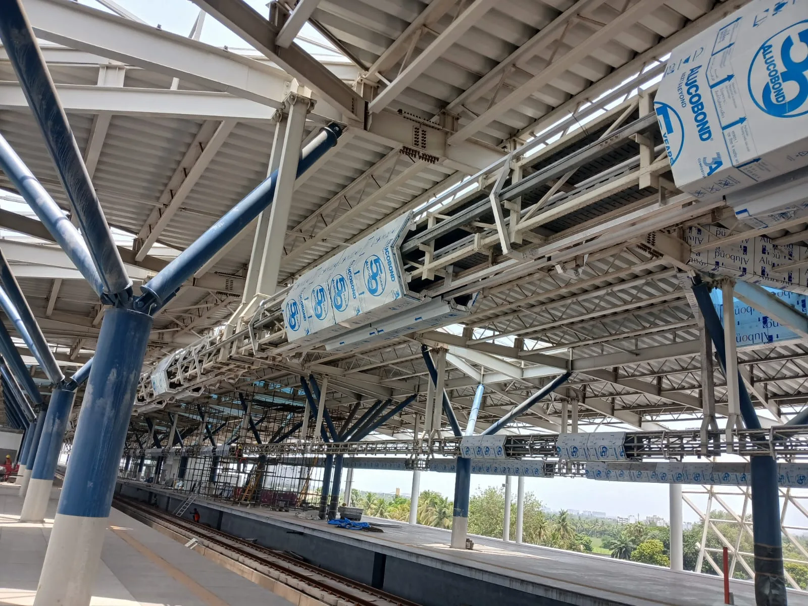 ACP façade enclosure for cable tray covering. - image 2